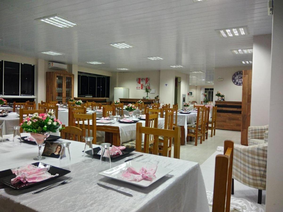 Oyo Hotel Farol Joaçaba Exteriör bild
